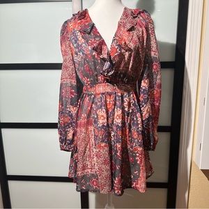 ***New***Ornate Floral Print Mini Dress size:S